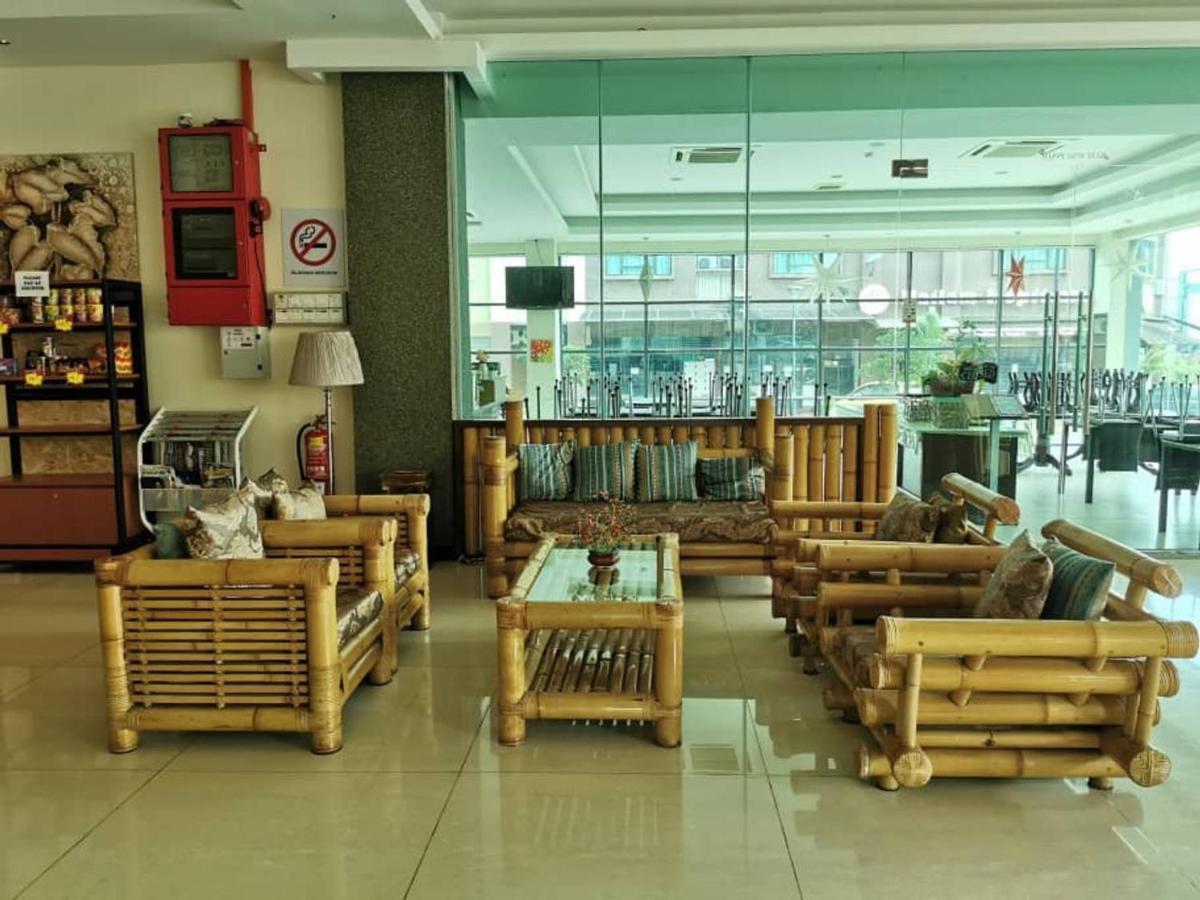 Melang Inn Kuala Pilah Bagian luar foto