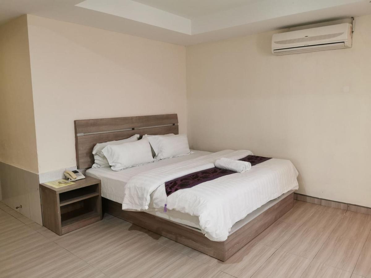 Melang Inn Kuala Pilah Bagian luar foto