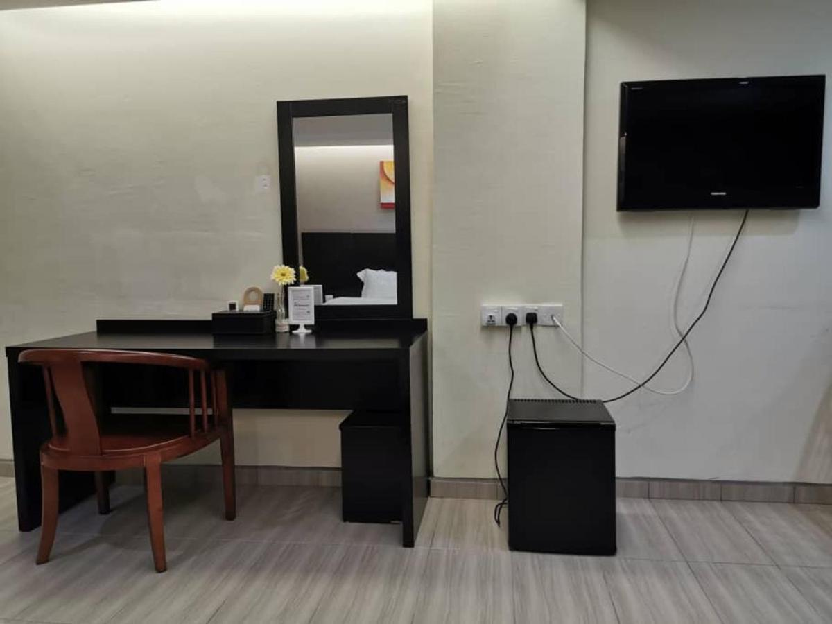 Melang Inn Kuala Pilah Bagian luar foto