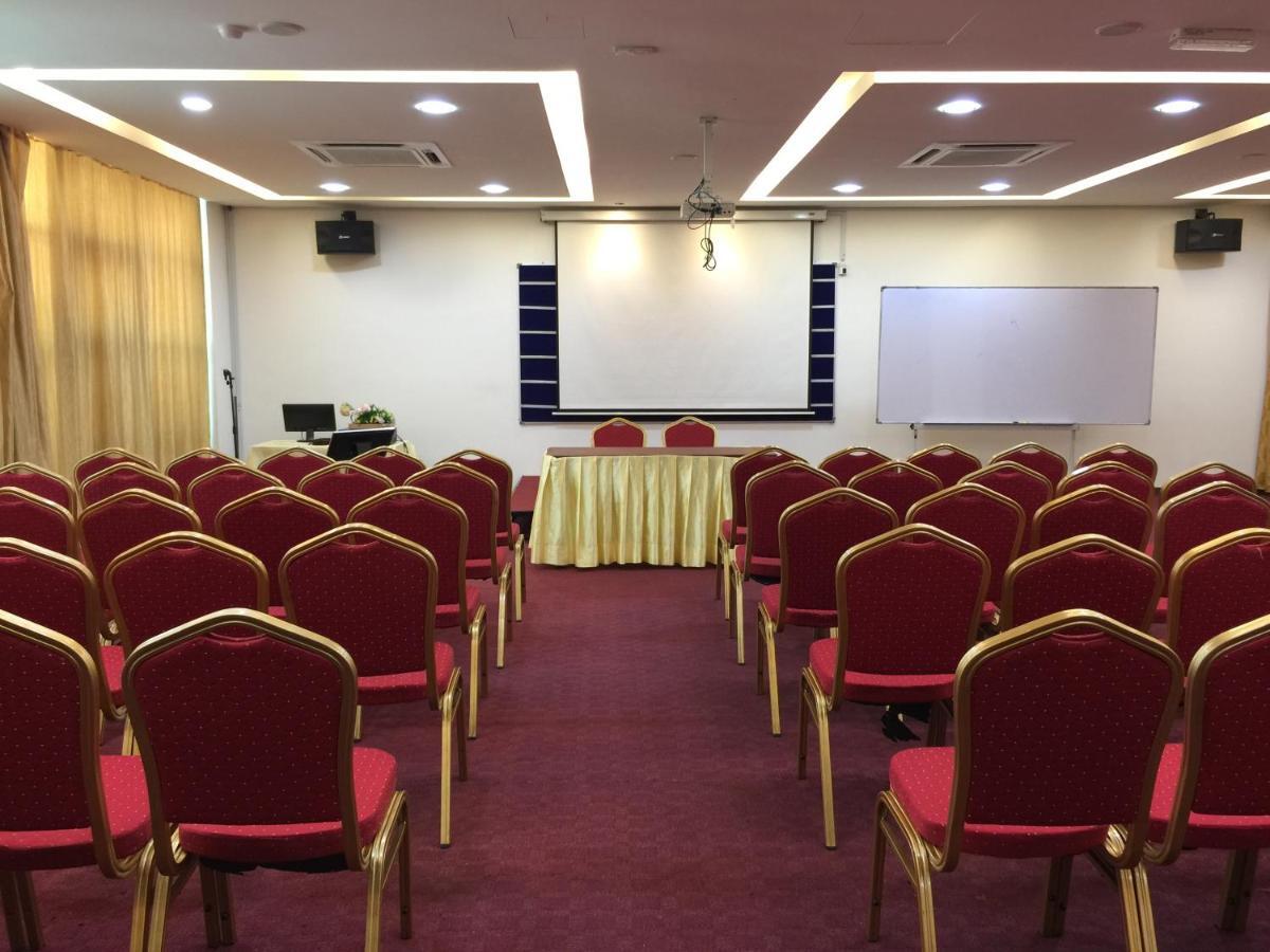 Melang Inn Kuala Pilah Bagian luar foto